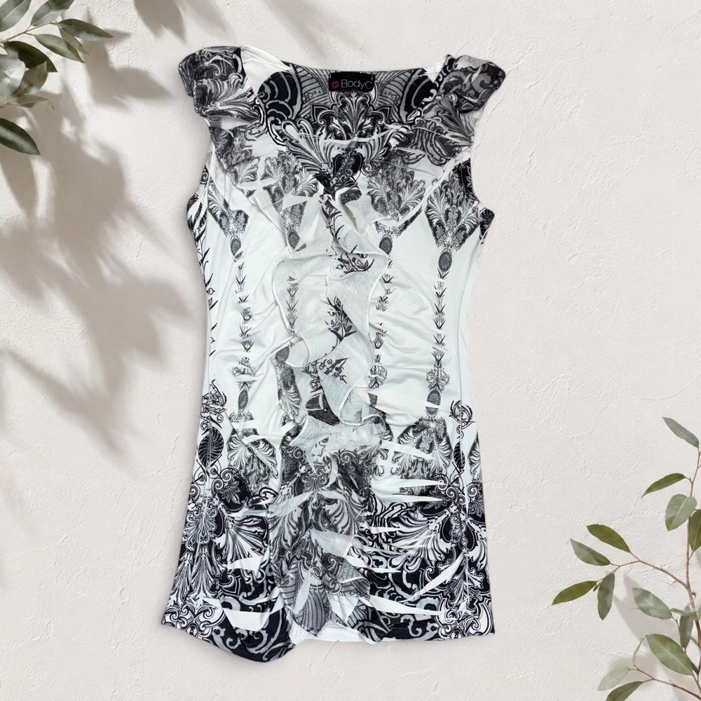Body Central Black White Floral Ruffle Top Y2K Boho Sleeveless Blouse Size M